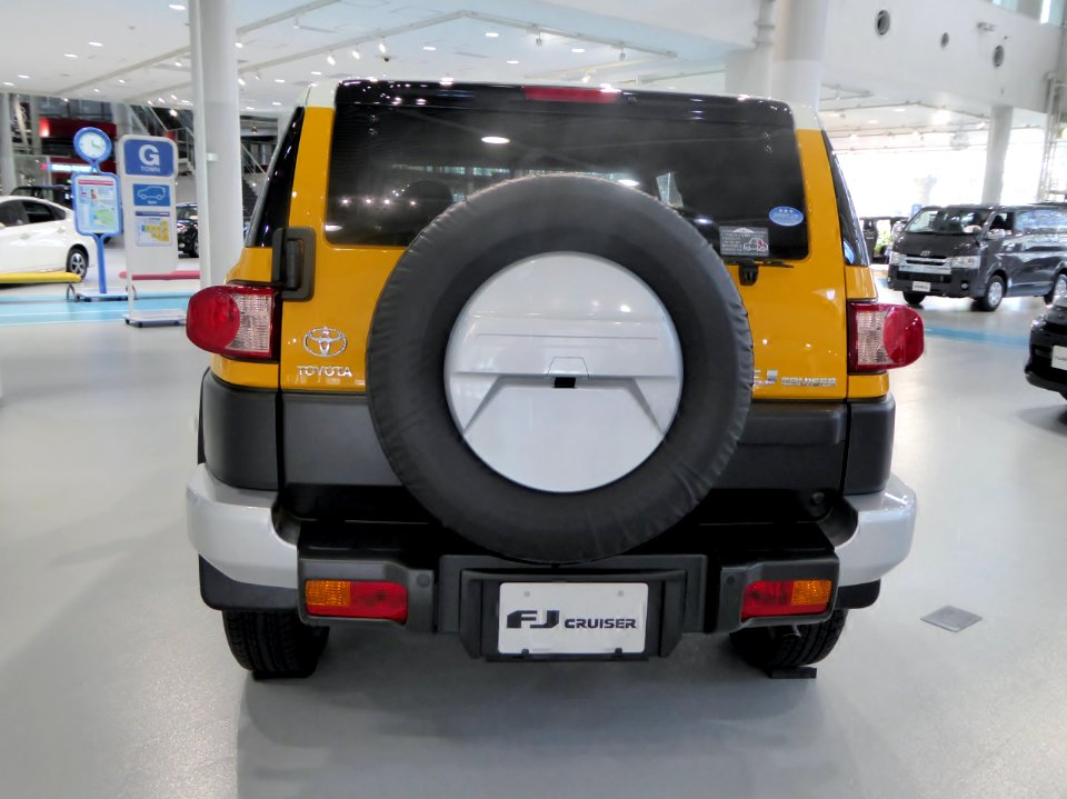 The rearview of Toyota FJ CRUISER "Color Package" 4WD (GSJ15W)
