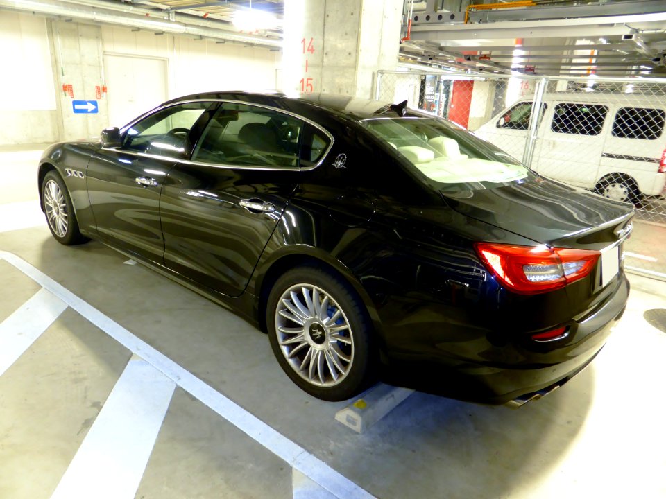 The rearview of Maserati Quattroporte VI S Q4