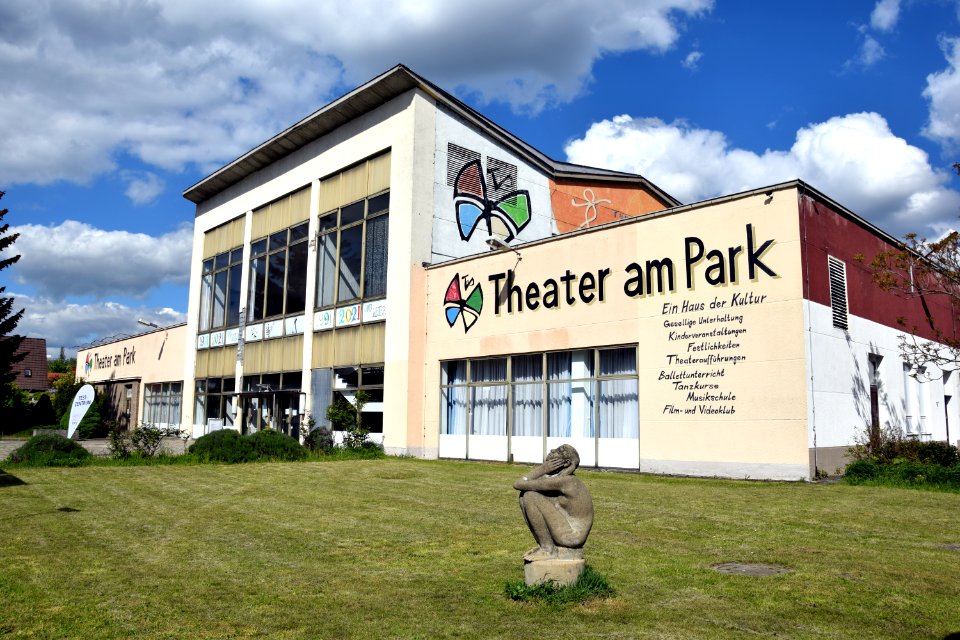 Theater am Park (Berlin-Biesdorf) 1v2