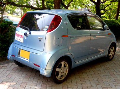 The rearview of Subaru R2 i CASUAL (RC1)