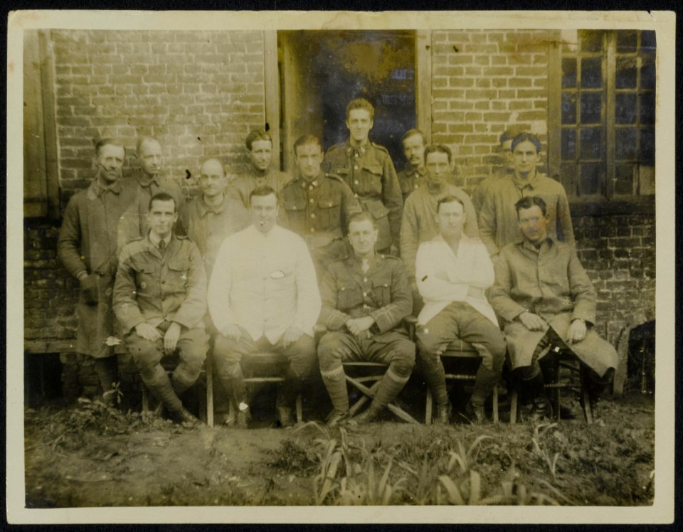 The Work of the New Zealand Dental Corps. The Officers and Staff, Bestanddeelnr 158-0043