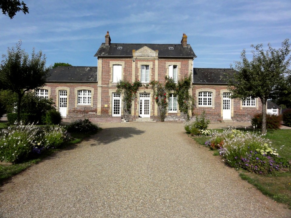 Thiouville (Seine-Mar.) mairie-école