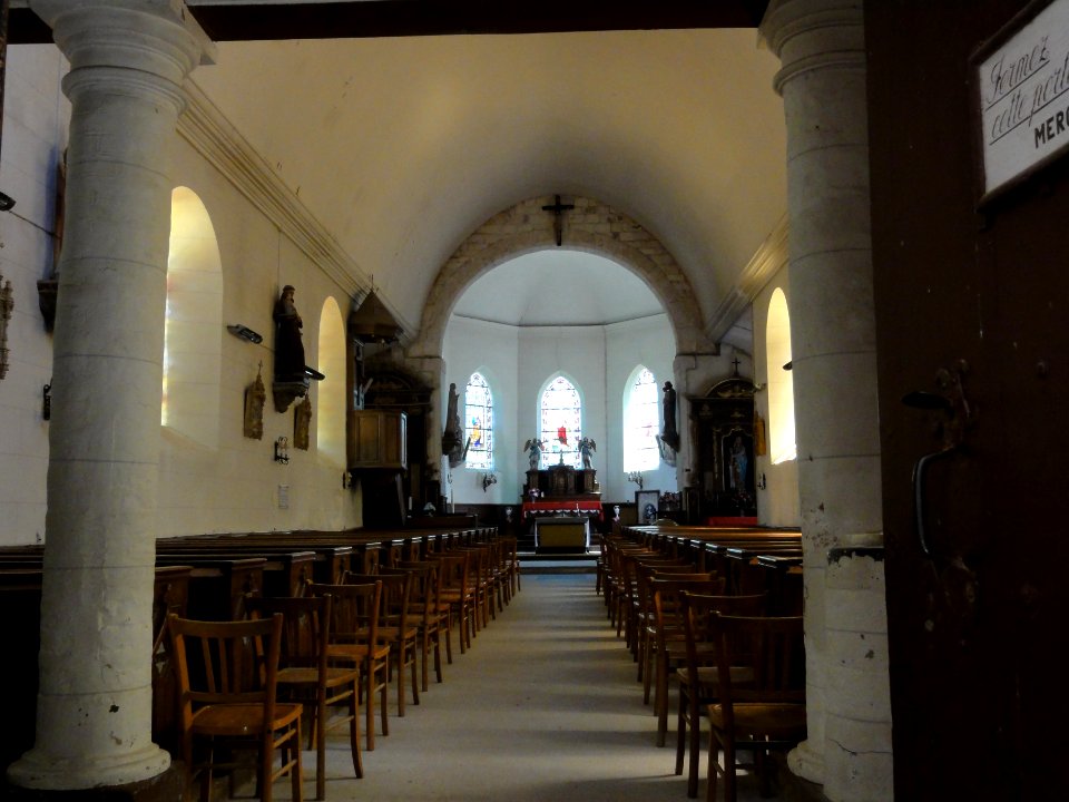 Theuville-aux-Maillots (Seine-Mar.) église, intérieur, nef