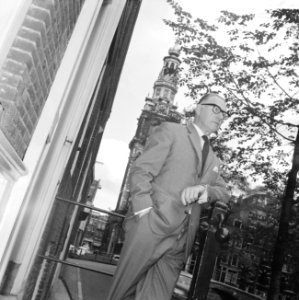 Theun de Vries (letterkundige) krijgt 23 september Staatsprijs voor Letterkunde, Bestanddeelnr 915-5085