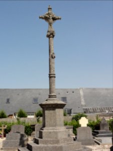 Thiétreville (Seine-Mar) croix du cimetière