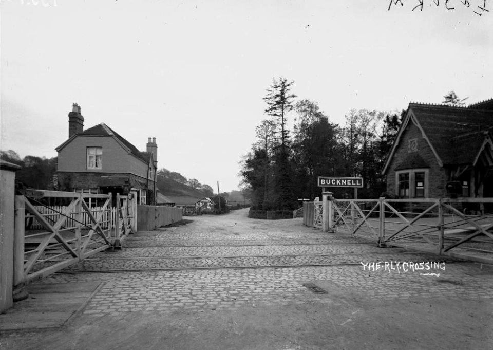 The rly crossing (1294407)