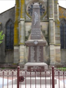 Thiébauménil (M-et-M) monument aux morts