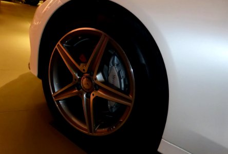 The tire wheel of Mercedes-Benz C180 AVANTGARDE (W205) photo