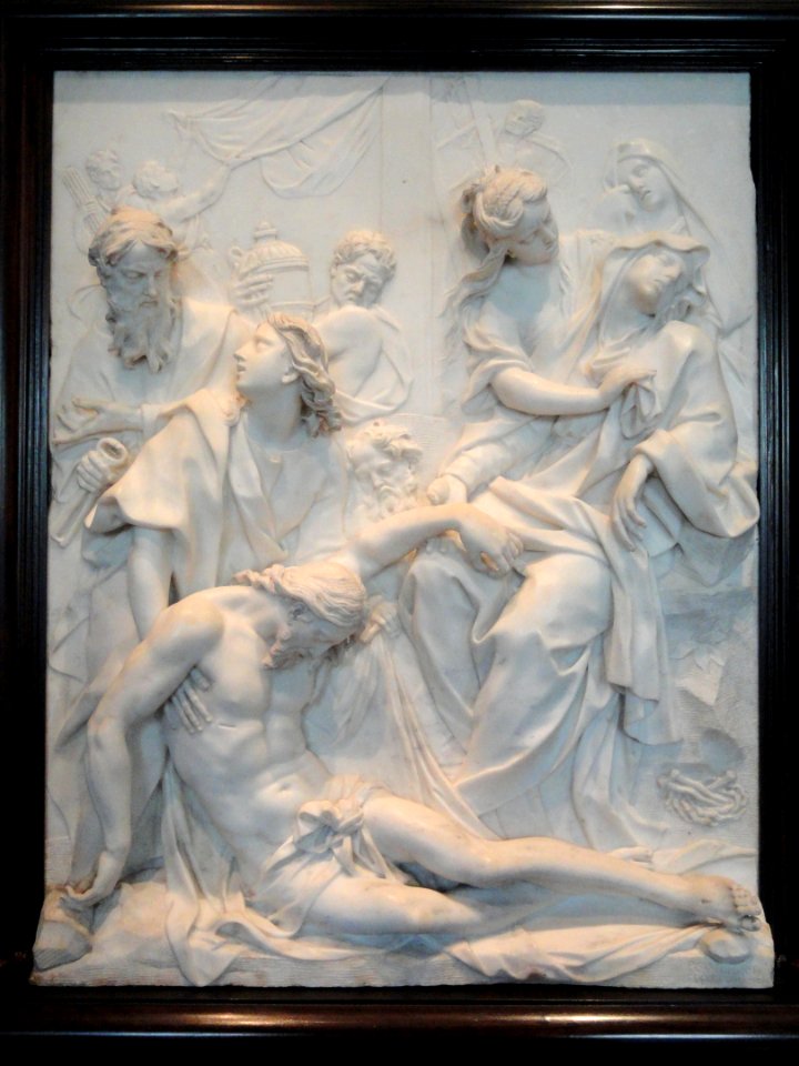 The Virgin Mary Swooning over the Dead Body of Christ at the Foot of the Cross, by Pierre-Etienne Monnot, 1710, marble - National Gallery of Art, Washington - DSC08665