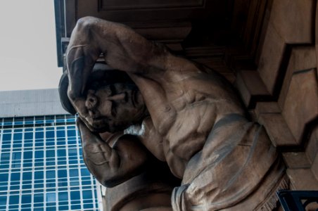 Theatro Municipal de São Paulo Colum gate Sculture