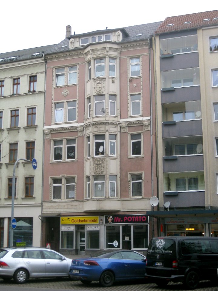 Theaterstraße 48