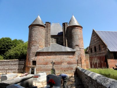 Theuville-aux-Maillots (Seine-Mar.) la forteresse