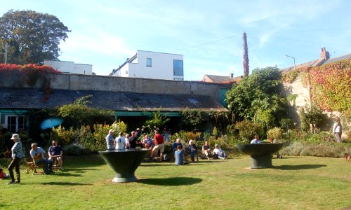The Secret Garden, Bristol Place-Bristol Road, Kemptown, Brighton (NHLE Code 1415852) (September 2019) (4)