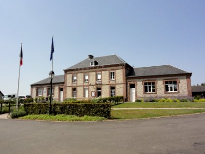 Thiétreville (Seine-Mar.) mairie-école