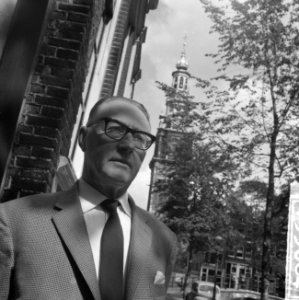 Theun de Vries (letterkundige) krijgt 23 september Staatsprijs voor Letterkunde, Bestanddeelnr 915-5084