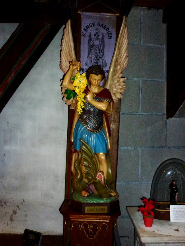 Thiberville (Eure, Fr) église Saint Taurin, statue Saint Michel
