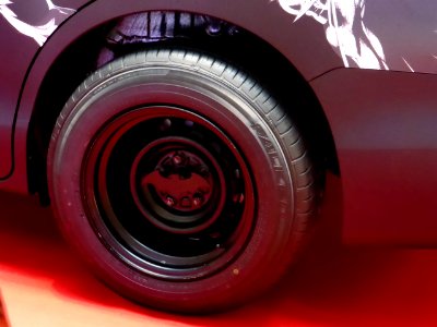 The tire wheel of Toyota Esquire (R80G) ver.BATMAN 75th
