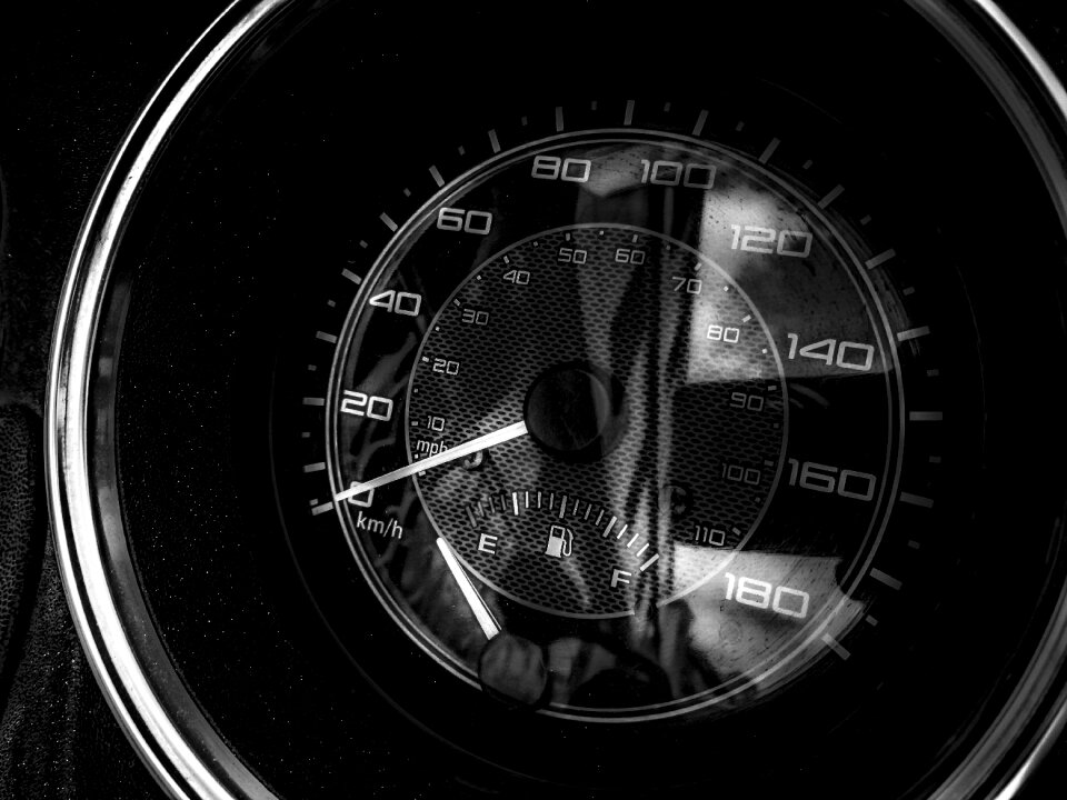 Speed needle black