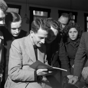 Theaters, bioscopen, studenten, Bestanddeelnr 901-0636