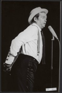 Theaters, cabaret, minister-presidenten, hermans t, Bestanddeelnr 091-0312