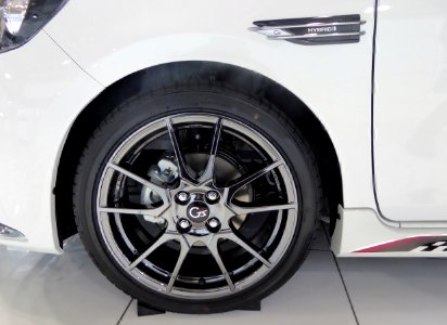 The tire wheel of Toyota AQUA G "G's" (NHP10)