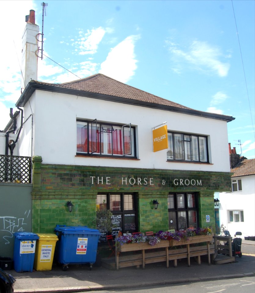 The Village pub (formerly Horse and Groom), 129 Islingword Road, Hanover, Brighton (July 2019) (1)