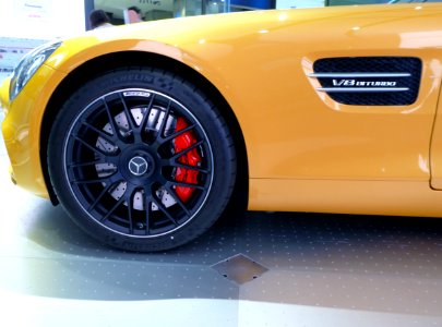 The tire wheel of Mercedes-AMG GT S (C190) photo
