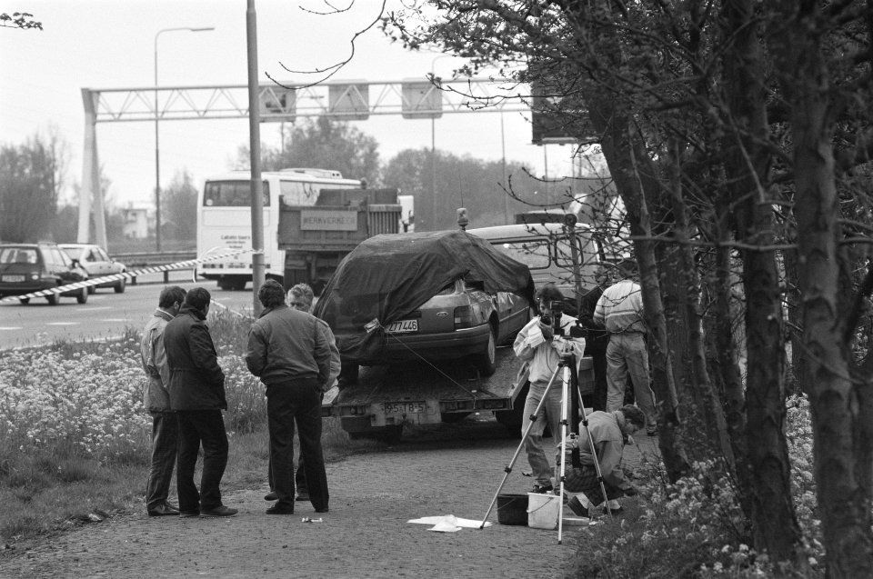 Twee Italianen vermoord bij benzinestation langs A2 bij Breukelen, Bestanddeelnr 934-2423