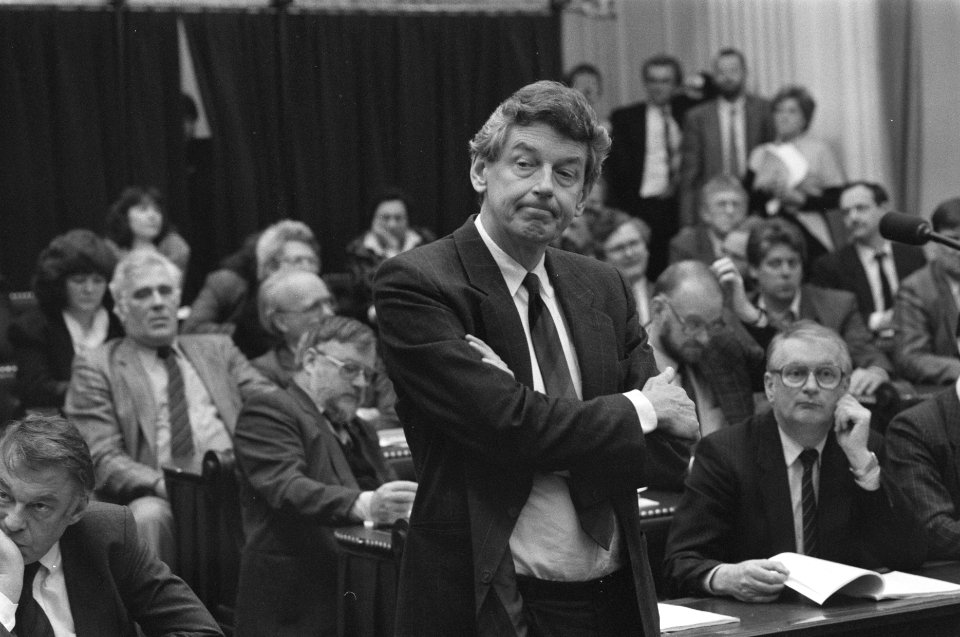 Tweede Kamer , debat over bezuinigingsvoorstellen regering Wim Kok, Bestanddeelnr 934-2107