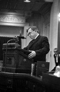 Tweede Kamer , staatsloterij en voetbaltoto. Dr. H. G. Abma (SGP) tijdens zijn b, Bestanddeelnr 921-2417