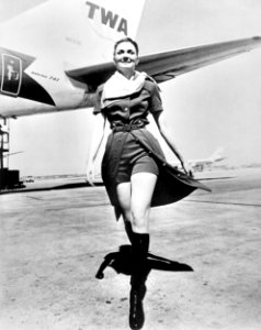 TWA stewardessen met hot pants, Bestanddeelnr 924-7170