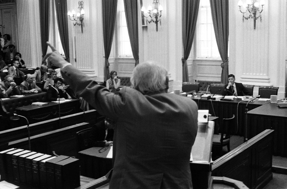 Tweede Kamer , debat met premier Van Agt over uitstel bezuinigingsnota Den Uyl , Bestanddeelnr 929-7818