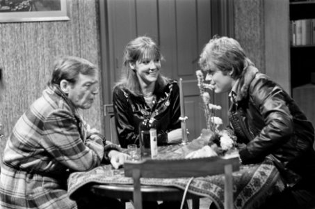 TV-serie Pleisterkade van KRO vlnr Jan Blaaser, Marlous Fluitsma en Willem , Bestanddeelnr 928-8411
