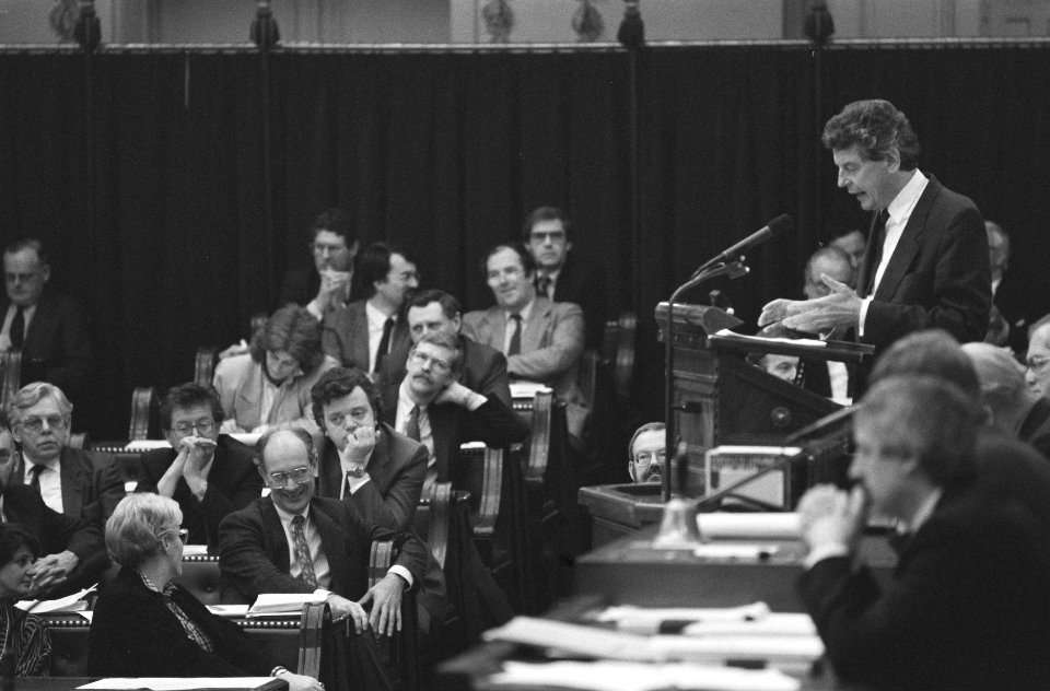 Tweede Kamer , debat over bezuinigingsvoorstellen kabinet PvdA-fractievoorzitter, Bestanddeelnr 934-2198