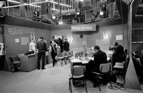 TV-spel van 4 uur, Nee Wereld , Ja Wereld . Overzicht studio 1 tijdens spel, Bestanddeelnr 922-8722
