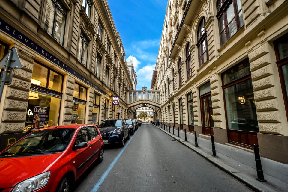 Bridge cars business district