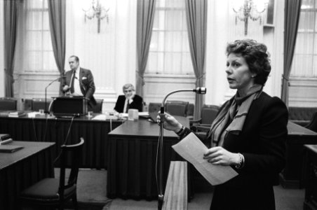 Tweede Kamer . Begroting V&W, Volkshuisvesting en Ruimtelijke Ordening . Smit Kr, Bestanddeelnr 931-9840
