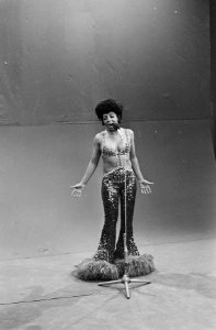 TV-show van Shirley Bassey voor AVRO Shirley Bassey zingt, Bestanddeelnr 924-1762