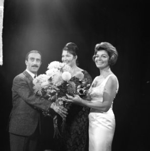TV-show Nou jij weer, v.l.n.r. Rita Corita, Bueno de Mesquita, Lys Assia, Bestanddeelnr 917-2062