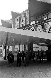 Twaafde Dacova in RAI-gebouw te Amsterdam, de Britse ambassadeur bij de Engelse , Bestanddeelnr 914-4841