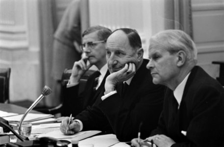 Tweede Kamer . Begroting Buitenlandse Zaken. Luns, Bestanddeelnr 923-2478