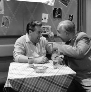 TV-spel De komiek. Hans Tiemeyer (rechts) en Ko van Dijk, Bestanddeelnr 913-8093