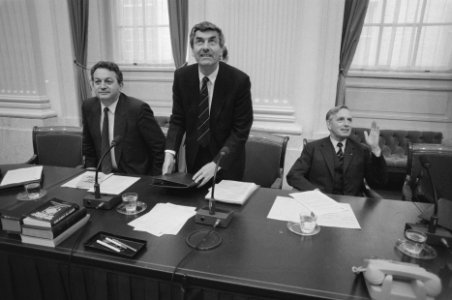 Tweede Kamer , debat over rapport visquoteringsregelingen voor aanvang v.l.n.r. , Bestanddeelnr 934-0185