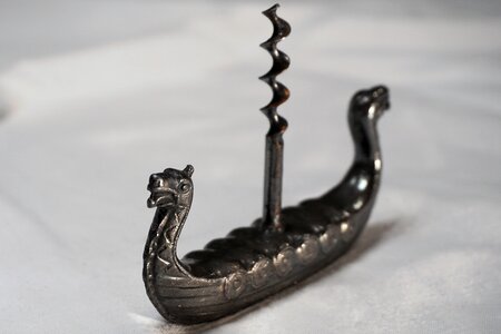 Wine metal viking