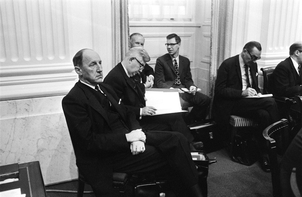 Tweede Kamer Algemene beschouwingen v.l.n.r. Luns, staatssecretaris Van der P, Bestanddeelnr 923-9202