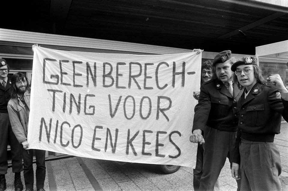 Twee militairen voor krijgsraad Arnhem wegens staking in Hohne ( West Duitsland , Bestanddeelnr 927-2547