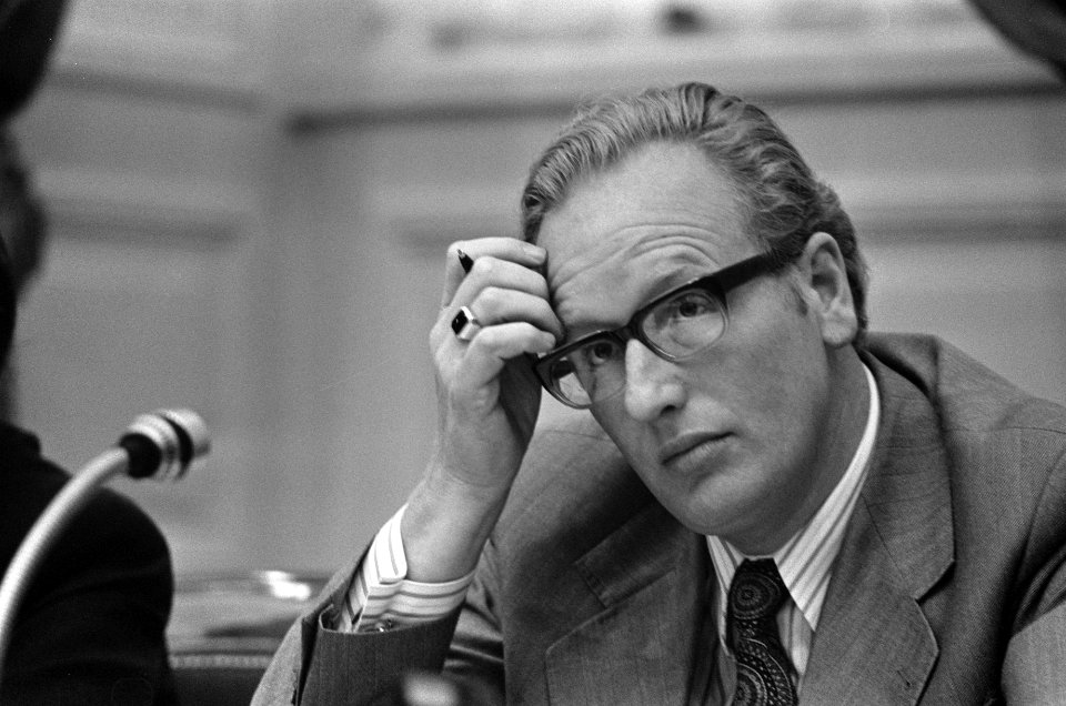 Tweede Kamer , Minister Van Kemenade (kop), Bestanddeelnr 926-7548