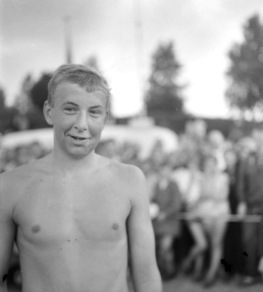 Twee kilometer zwemwedstrijd op de Bosbaan, Johan Bontekoe, Bestanddeelnr 911-4694