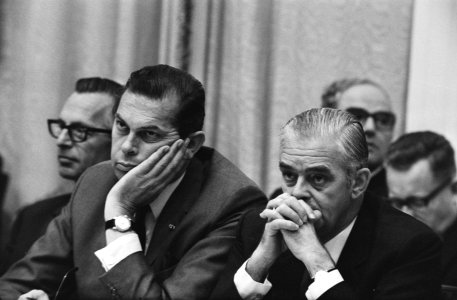 Tweede Kamer , fractievoorzitters reageren op regeringsverklaring,v.l.n.r. Neli…, Bestanddeelnr 924-7898