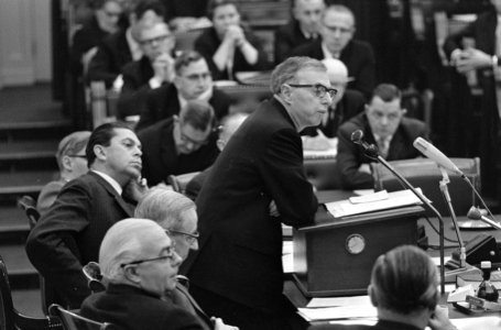 Tweede Kamer , belastingvoorstellen aangenomen,, Bestanddeelnr 919-8846